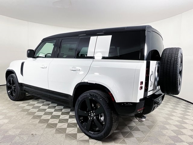 2025 Land Rover Defender 110 X-Dynamic SE photo 2