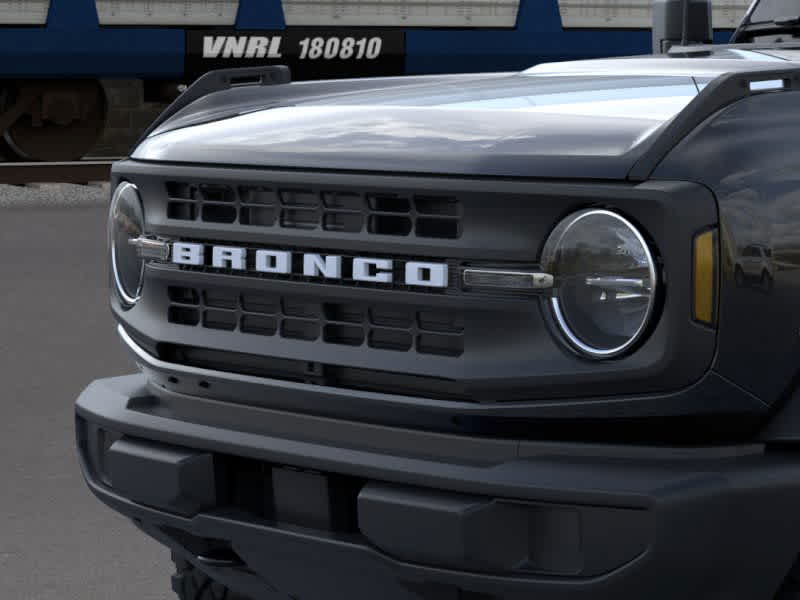 2025 Ford Bronco Base photo 16