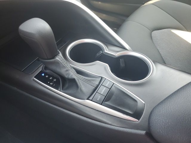 2023 Toyota Camry LE photo 19