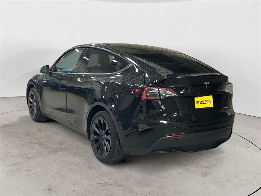 2022 Tesla Model Y Long Range photo 3