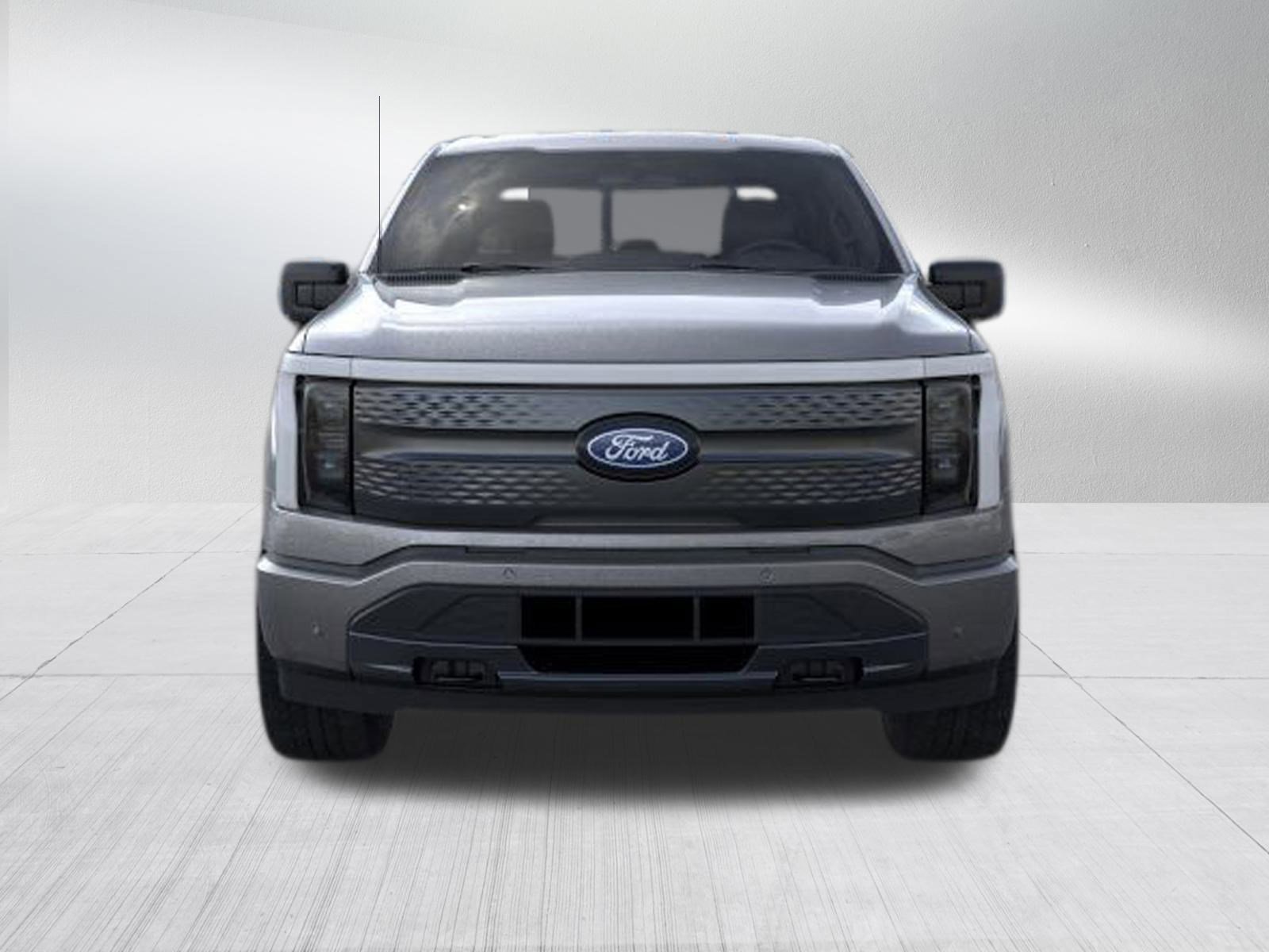 2025 Ford F-150 Lightning photo 2