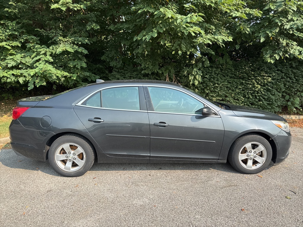 2014 Chevrolet Malibu LS photo 2