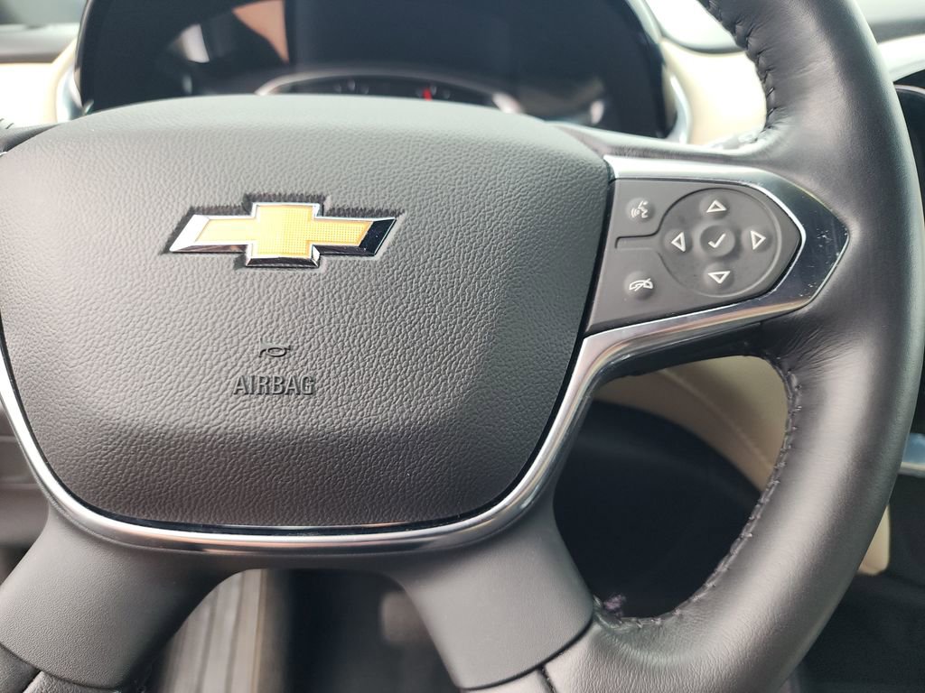2022 Chevrolet Traverse Leather photo 21