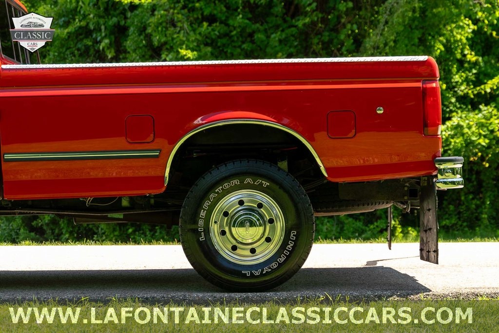 1997 Ford F-250 XLT photo 25