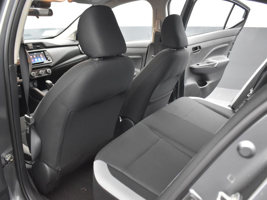 2025 Nissan Versa 1.6 S photo 11