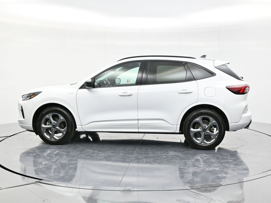 2023 Ford Escape ST-Line photo 8