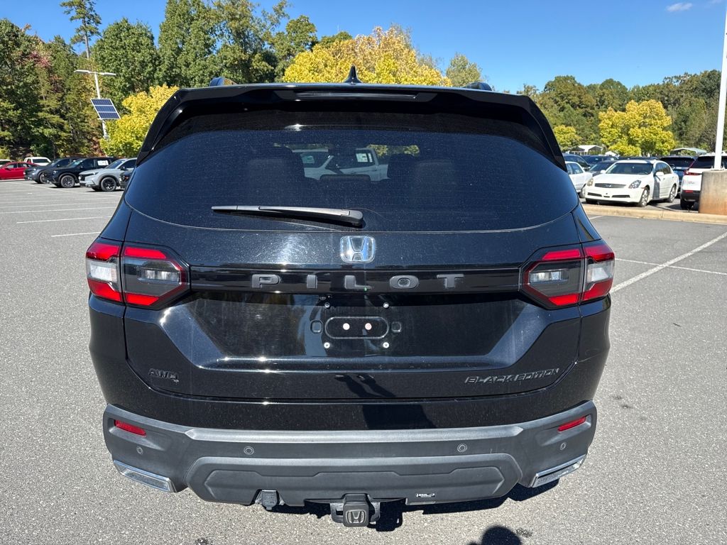2025 Honda Pilot Black Edition photo 3
