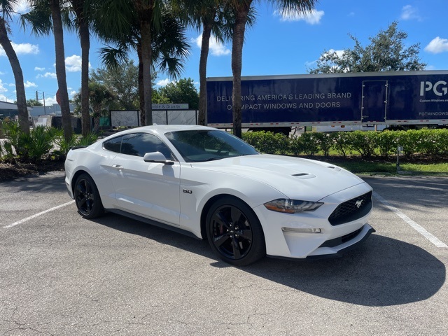 2022 Ford Mustang GT Premium photo 3