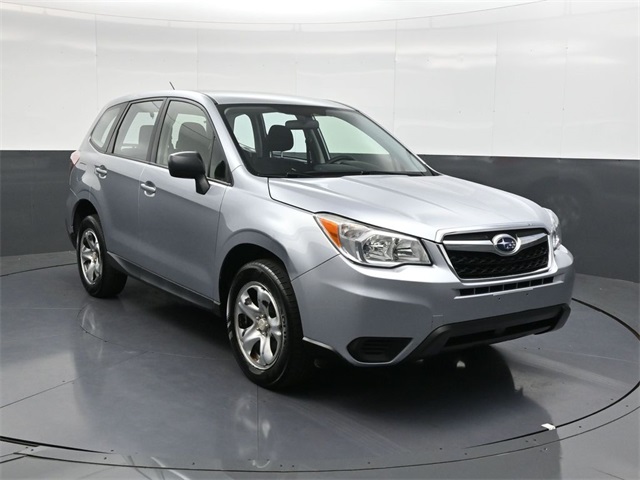 2015 Subaru Forester 2.5i photo 2