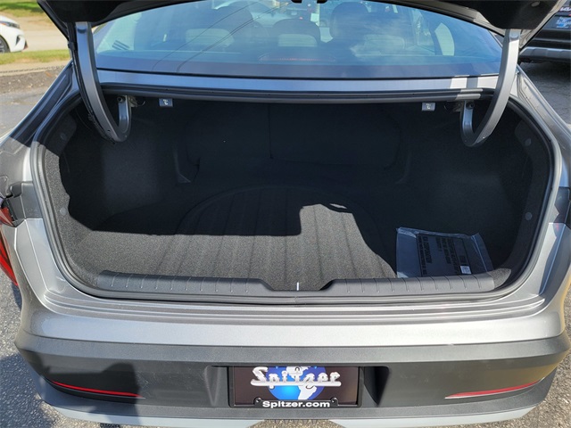2025 Kia K4 LXS photo 14