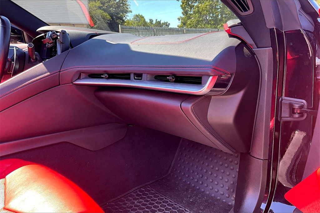 2021 Chevrolet Corvette Stingray 2LT photo 19