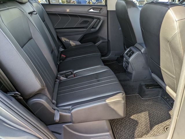 2022 Volkswagen Tiguan SE photo 23