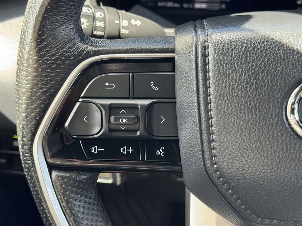 2023 Toyota Tundra Platinum CrewMax photo 8