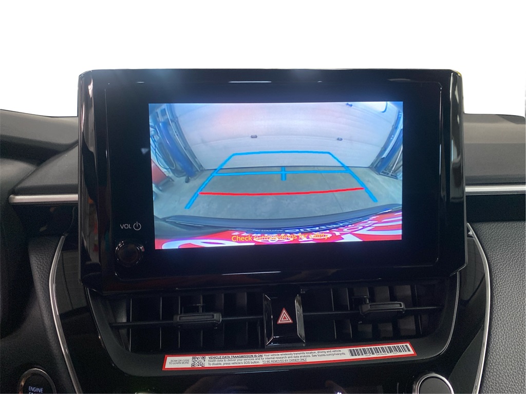 2025 Toyota Corolla LE photo 4