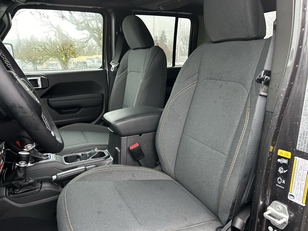 2025 Jeep Gladiator Willys photo 22