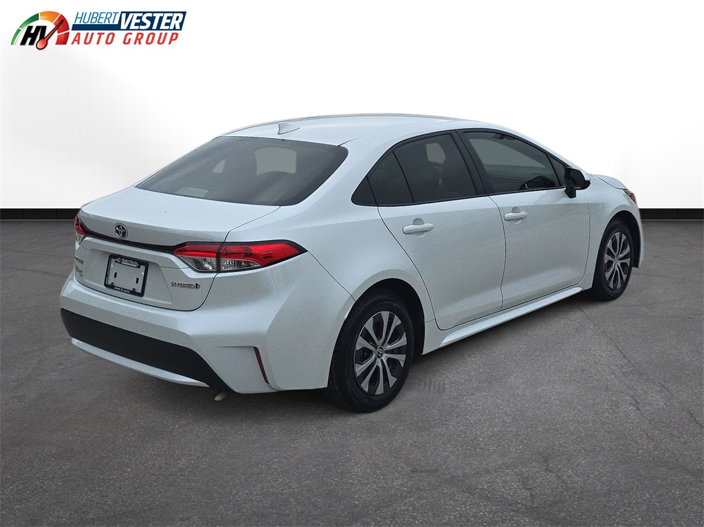 2022 Toyota Corolla Hybrid LE photo 6