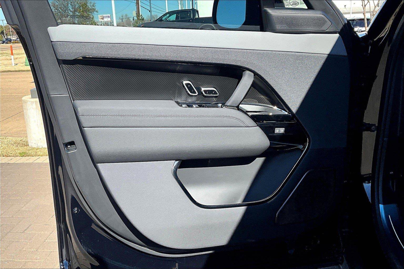 2025 Land Rover Range Rover Sport photo 10