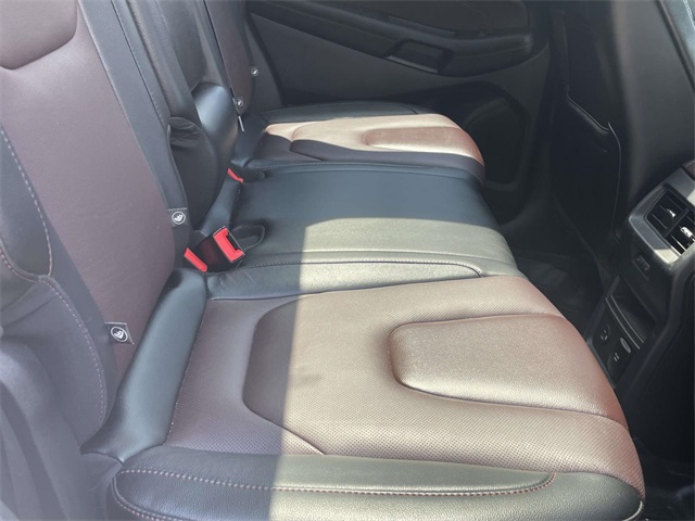 2021 Ford Edge Titanium photo 15