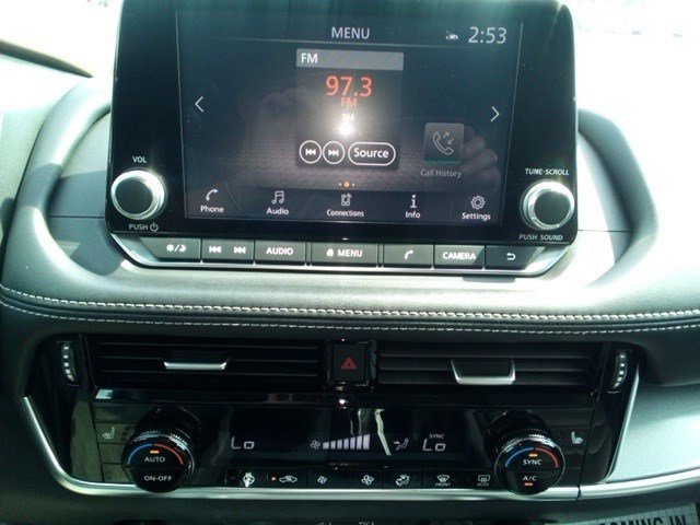 2021 Nissan Rogue SV photo 22