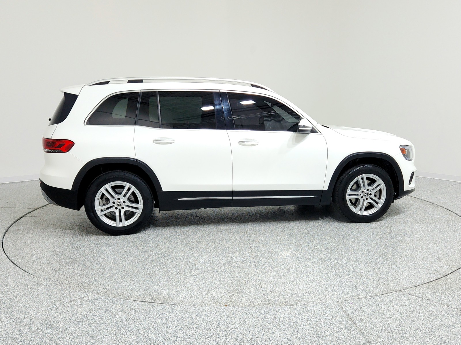 2021 Mercedes Benz GLB 250 photo 5