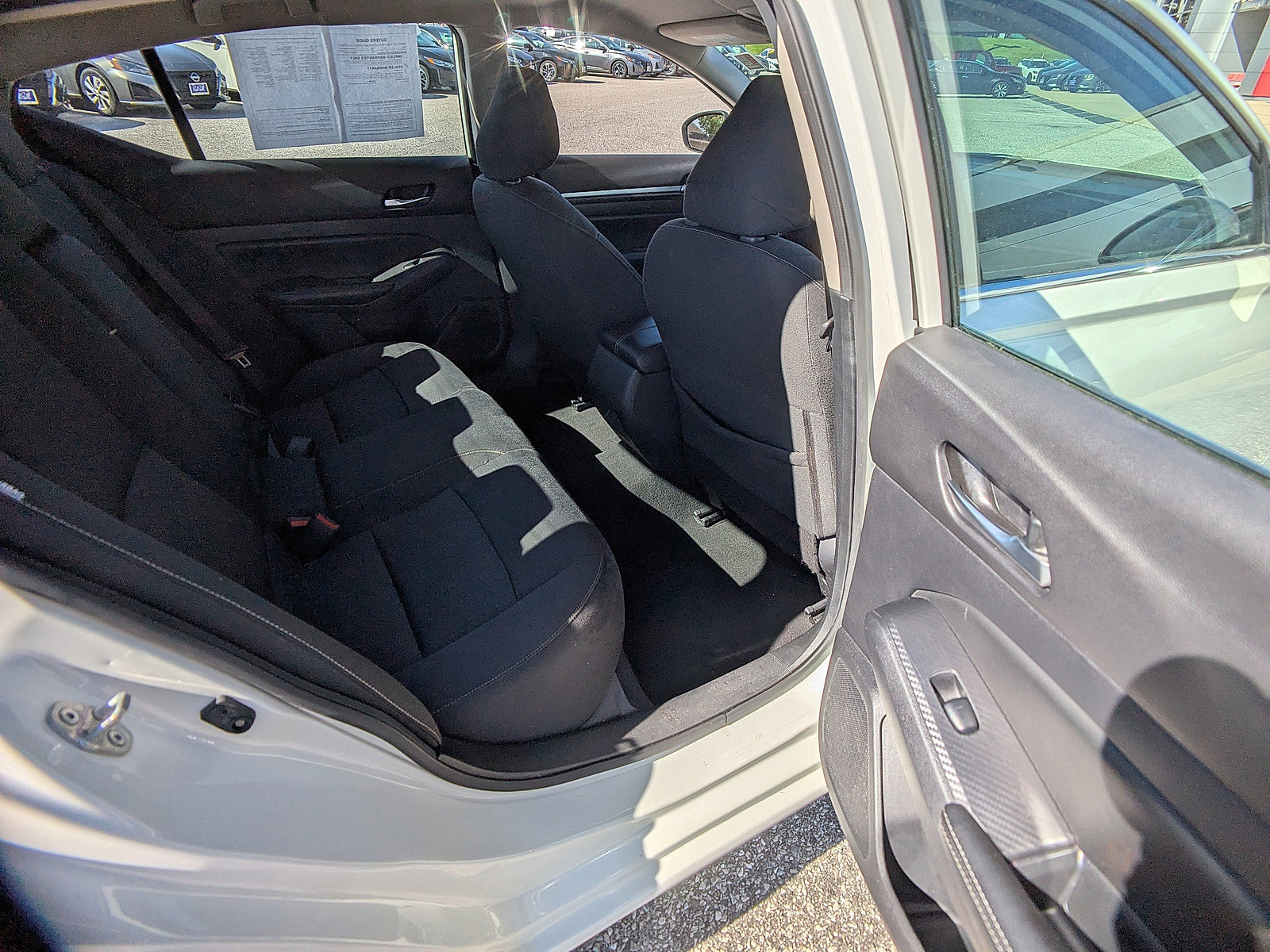 2022 Nissan Altima 2.5 SV photo 4