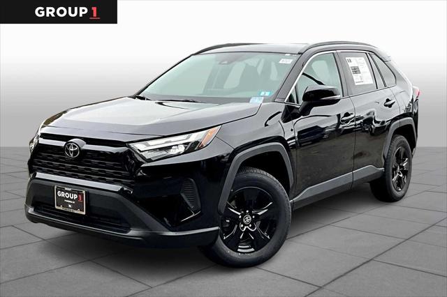 2022 Toyota RAV4 XLE's photo