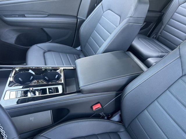 2026 Volkswagen Atlas SEL photo 13