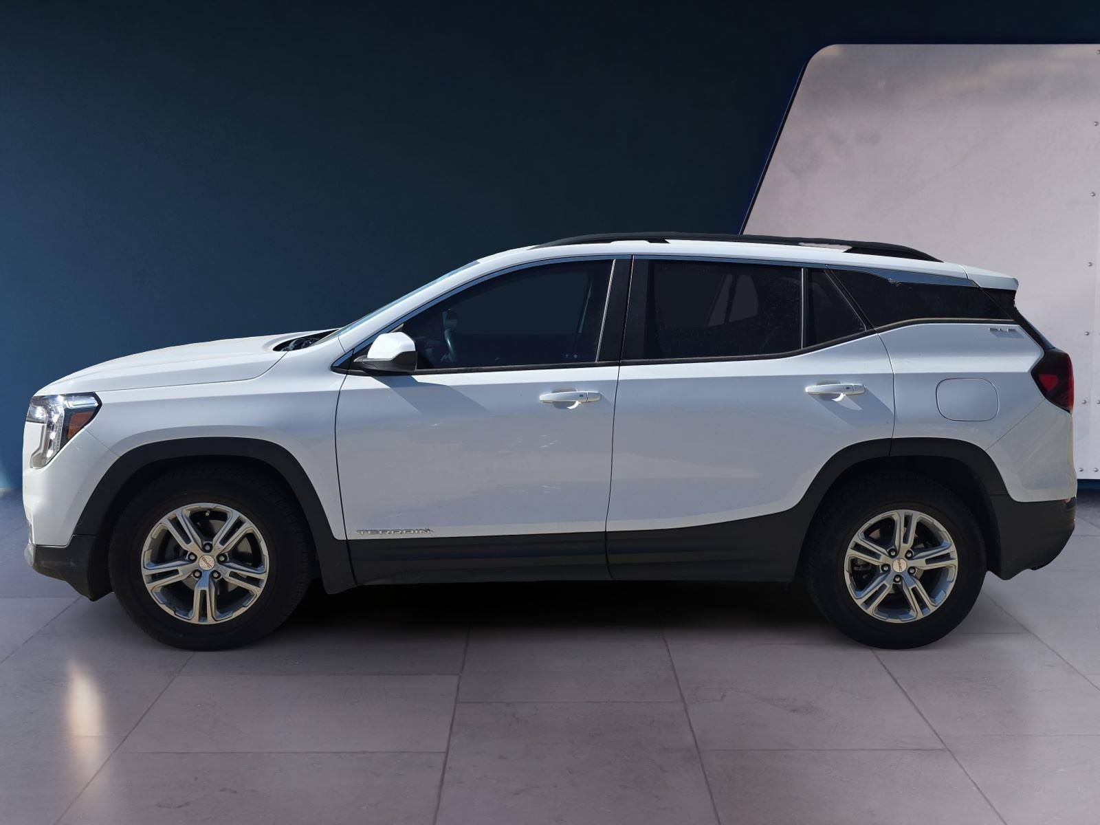 2022 Gmc Terrain SLE photo 2