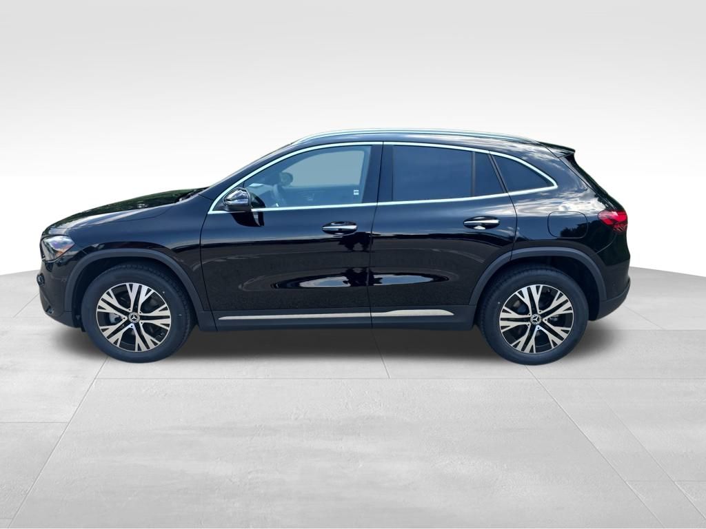 2025 Mercedes Benz GLA 250 4MATIC photo 3