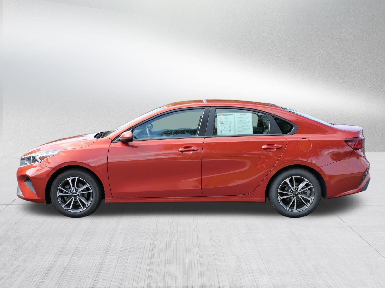 2023 Kia Forte LXS photo 4