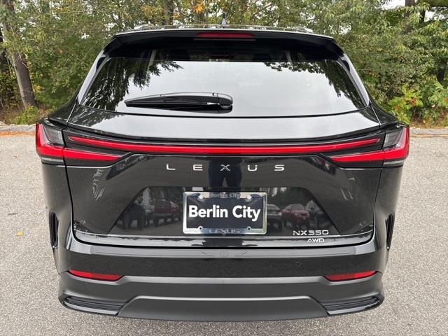 2026 Lexus NX 350 Premium photo 4