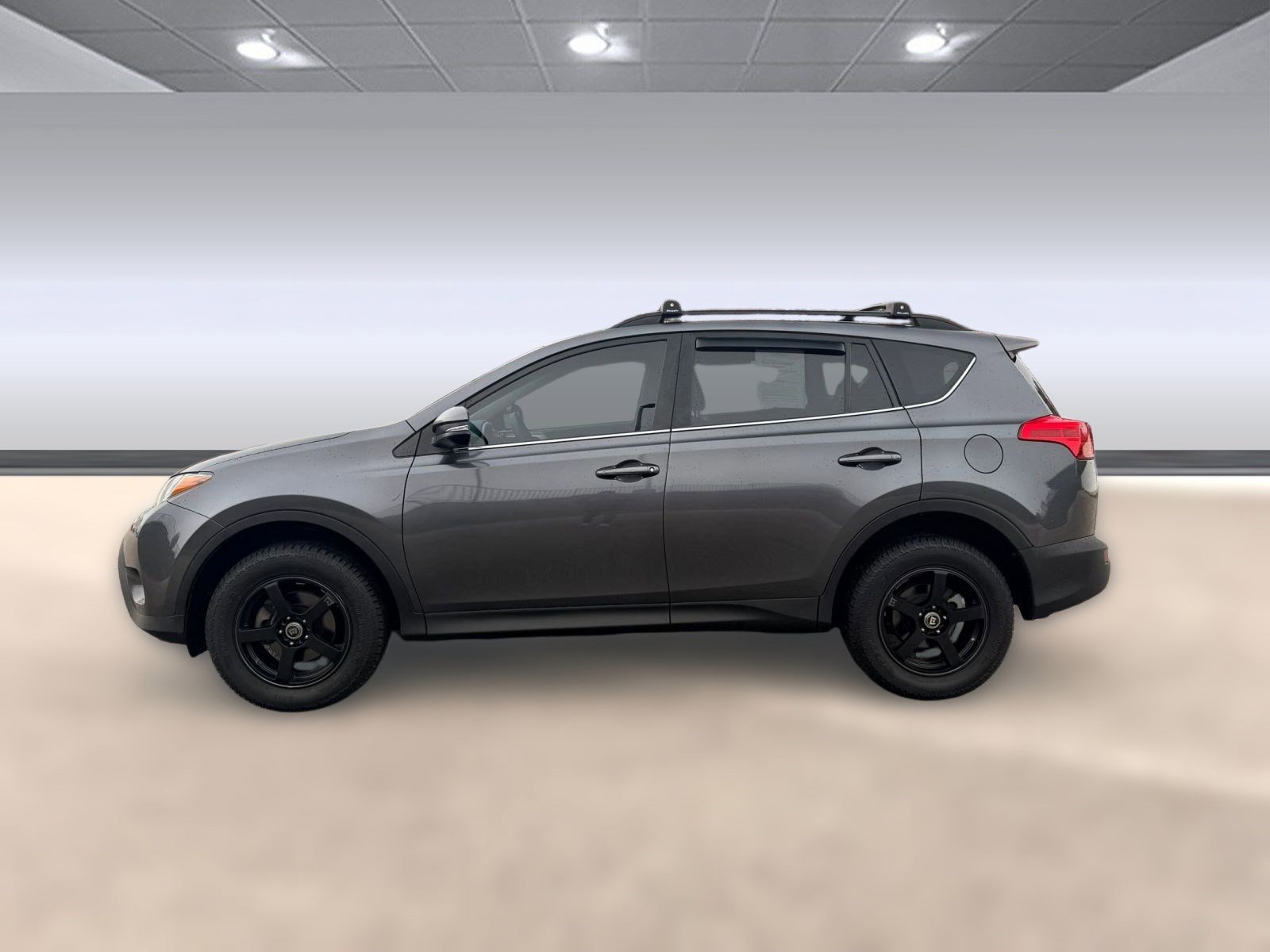 2015 Toyota RAV4 XLE photo 2