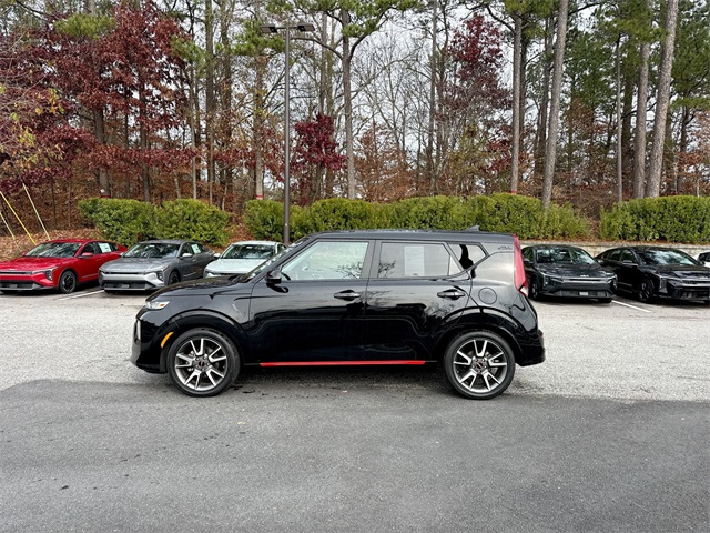 2022 Kia Soul GT-Line photo 2