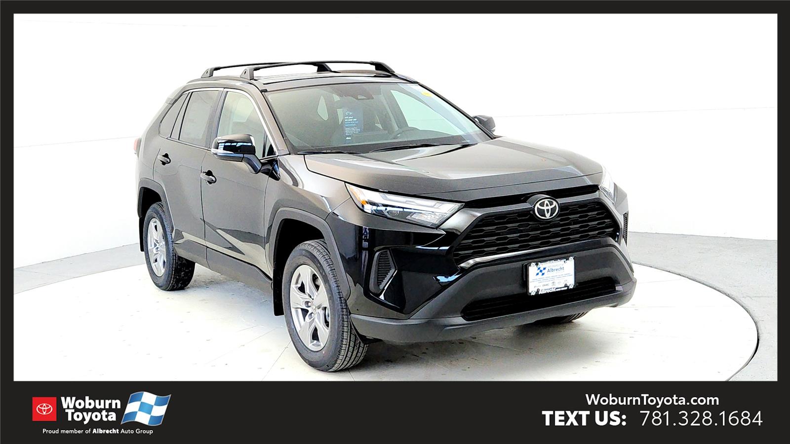 2025 Toyota RAV4 XLE's photo