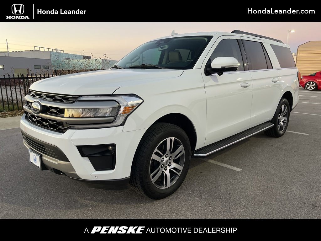 2023 Ford Expedition XLT's photo