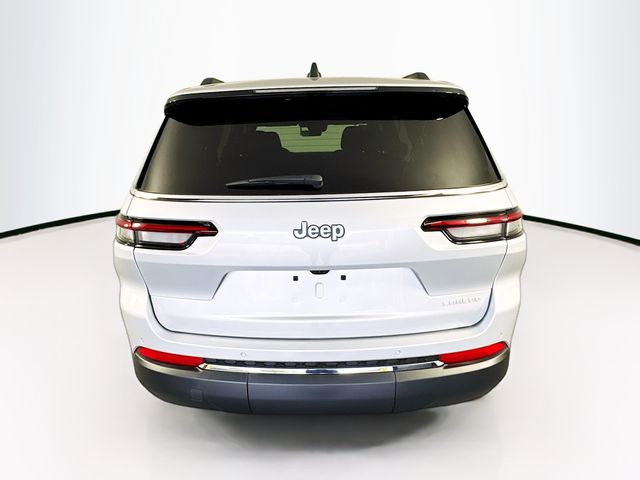 2025 Jeep Grand Cherokee Laredo X photo 3