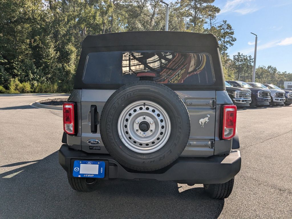2025 Ford Bronco Base photo 5
