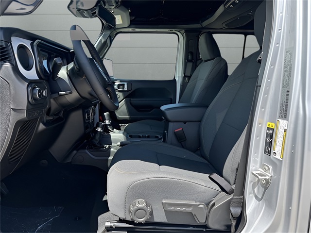 2024 Jeep Wrangler Sport S photo 28