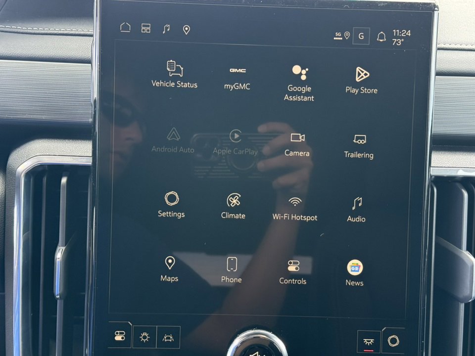 2026 GMC ACADIA - Image 22