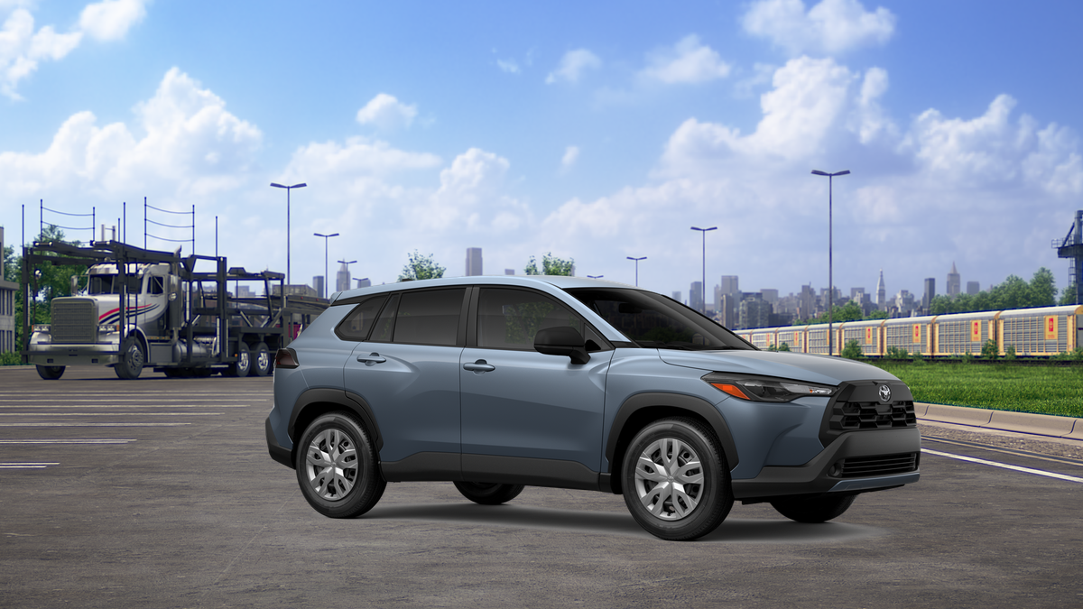 2026 Toyota Corolla Cross L photo 8