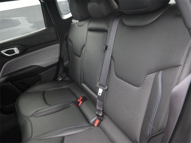 2024 Jeep Compass Latitude photo 12