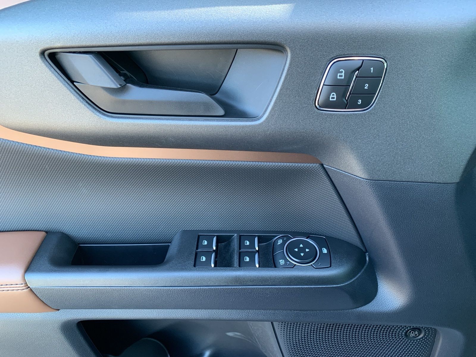 2025 Ford Bronco Sport Outer Banks photo 3