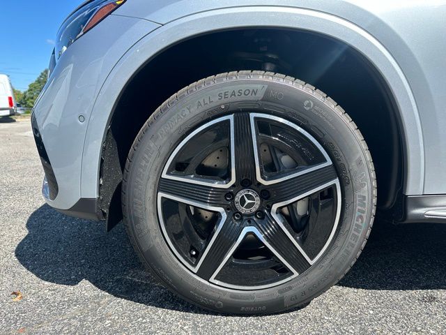 2026 Mercedes Benz GLC 300 4MATIC photo 9