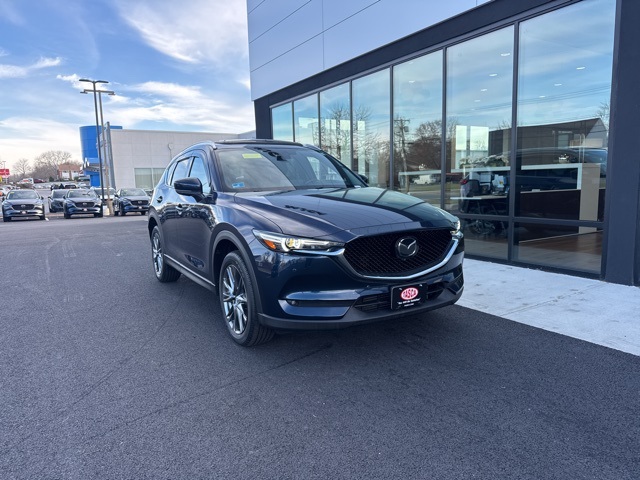 2021 Mazda CX-5 Signature's photo