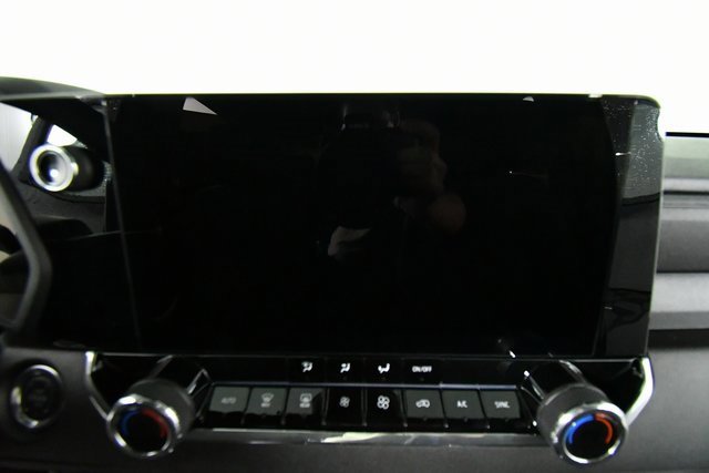 2026 Chevrolet Colorado Trail Boss photo 3