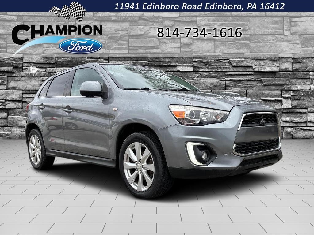 2015 Mitsubishi Outlander Sport SE's photo