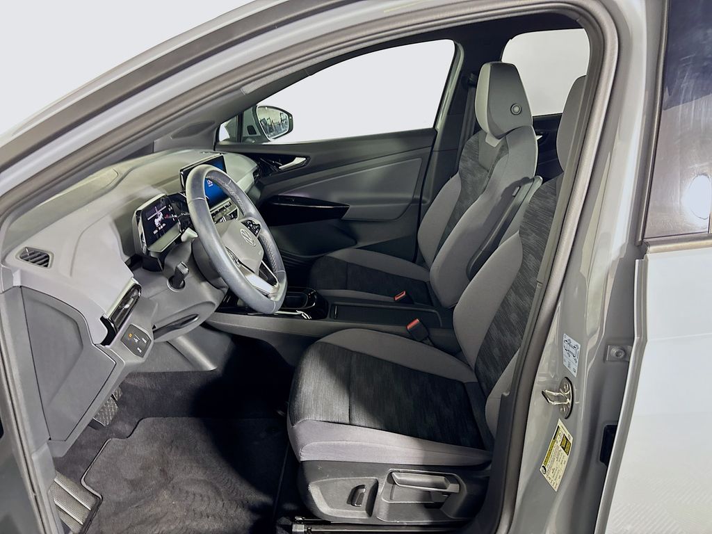 2021 Volkswagen ID.4 Pro photo 11