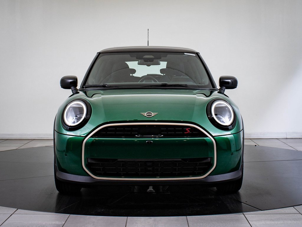 2025 Mini Cooper 2 Door Hardtop S photo 2
