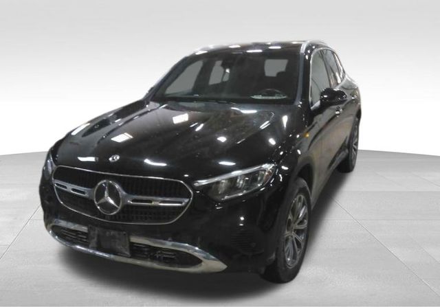2024 Mercedes-Benz GLC GLC 300's photo