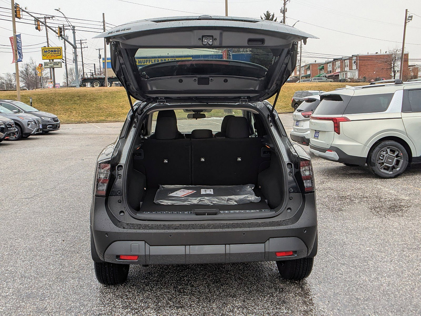 2025 Nissan Kicks SV photo 22